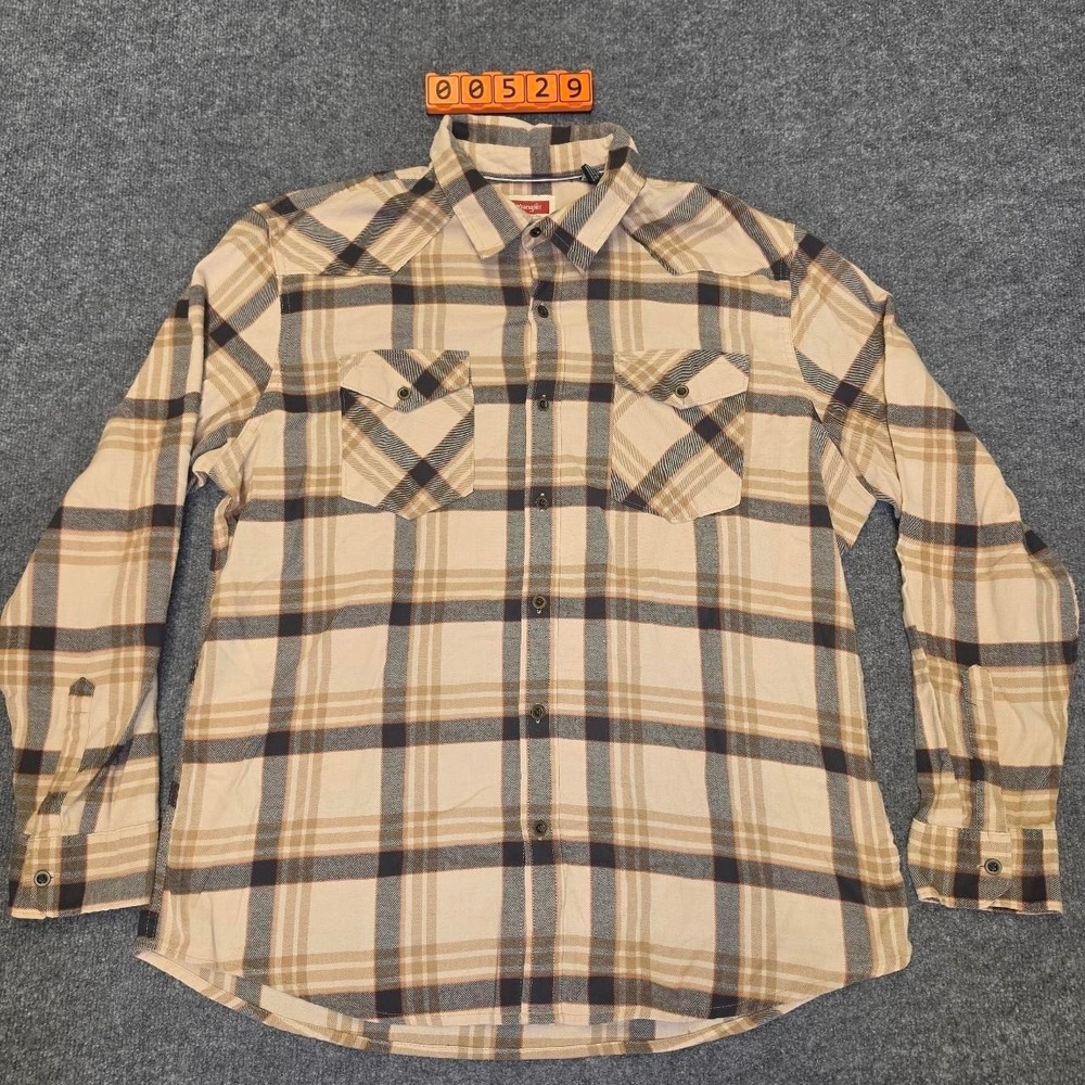 Wrangler tan, black, brown plaid button up shirt. Size XL